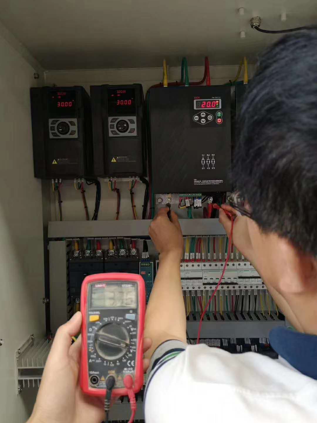 化工行業(yè)—調(diào)功器、變頻器(圖2)